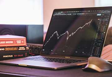 Top 5 E-commerce Stocks to Invest in Now